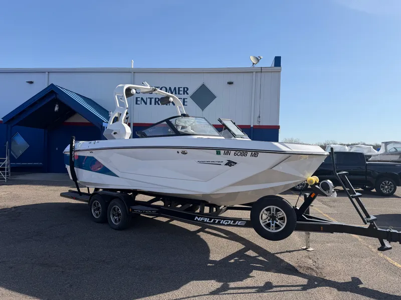 Slide: The Image of Nautique G23 SUPER AIR 2021 - 2