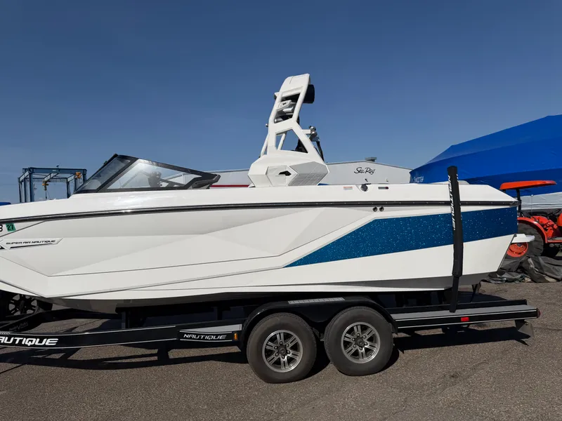 Slide: The Image of Nautique G23 SUPER AIR 2021 - 8