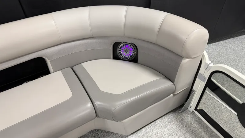 Slide: The Image of Premier 230 ANGLER 2024 - 14