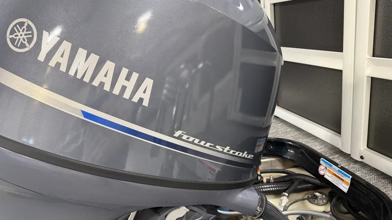 Slide: The Image of Premier 230 ANGLER 2024 - 96