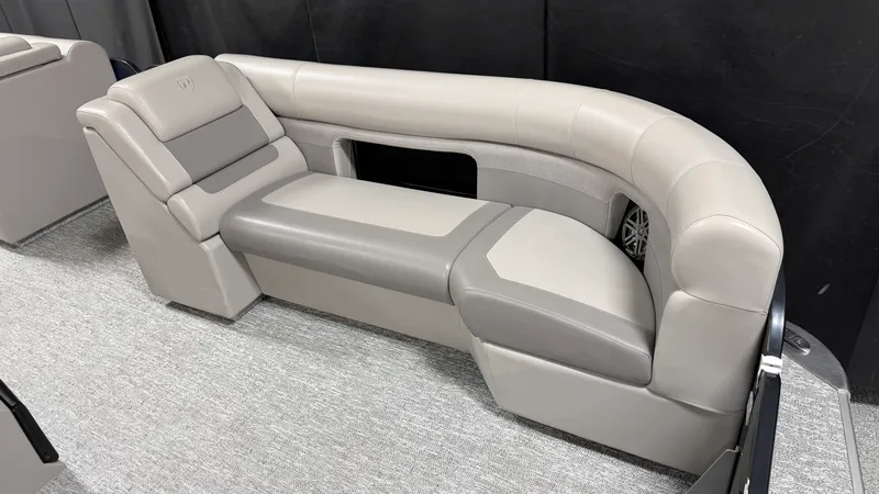 Slide: The Image of Premier 230 SUNSATION 2024 - 11