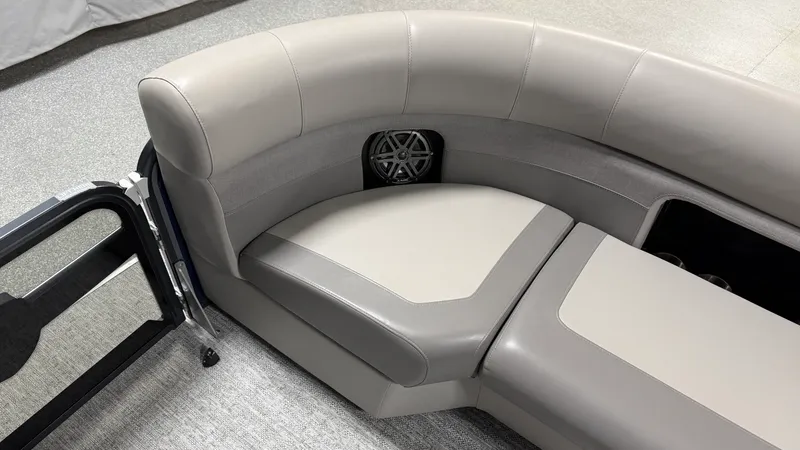 Slide: The Image of Premier 230 SUNSATION 2024 - 20