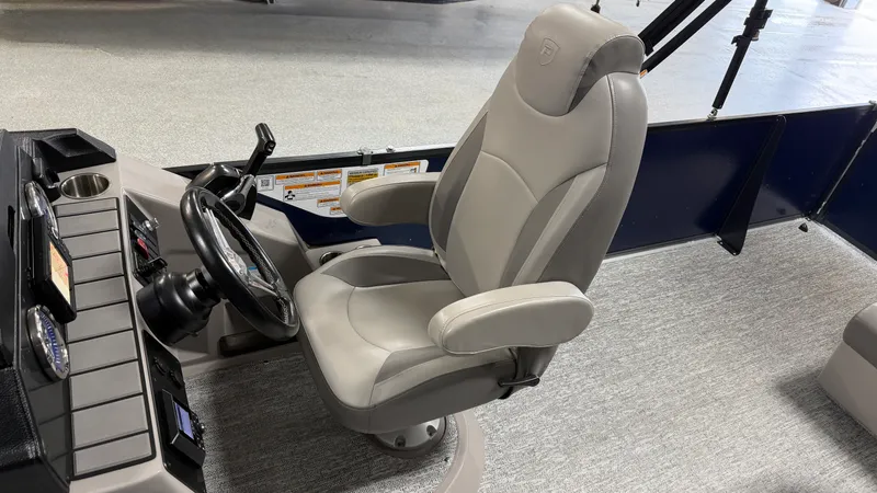 Slide: The Image of Premier 230 SUNSATION 2024 - 37