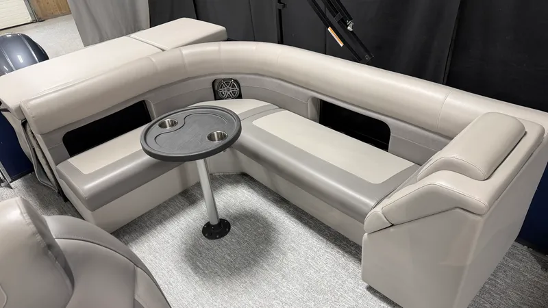 Slide: The Image of Premier 230 SUNSATION 2024 - 51