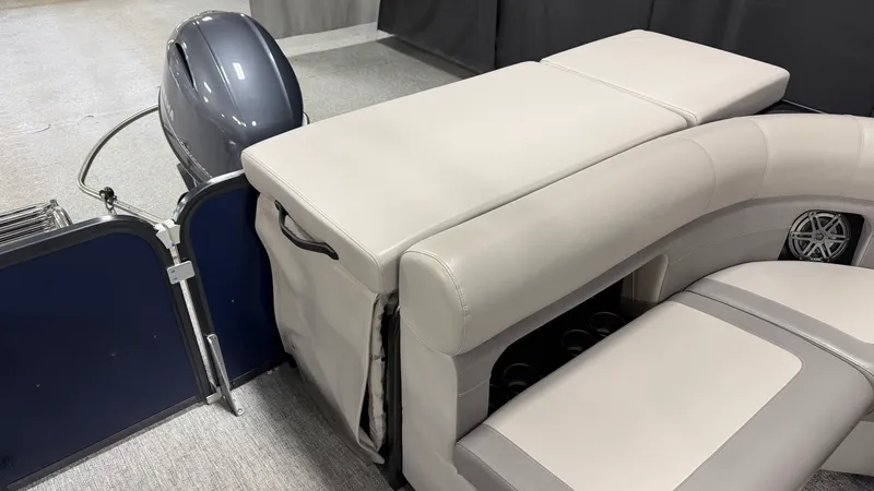 Slide: The Image of Premier 230 SUNSATION 2024 - 69