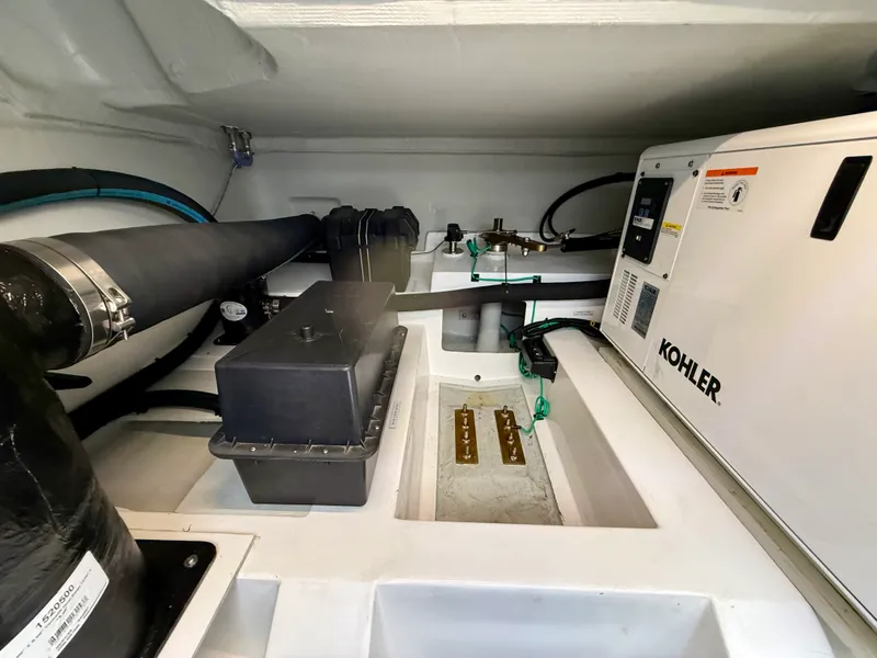 Slide: The Image of Aquila 42 YACHT 2024 - 28
