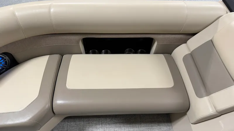 Slide: The Image of Premier 230 SUNSATION TRITOON 2024 - 15