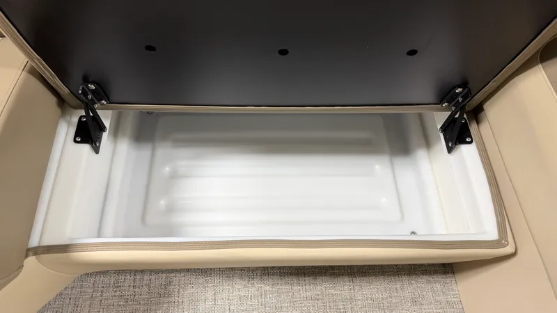 Slide: The Image of Premier 230 SUNSATION TRITOON 2024 - 17