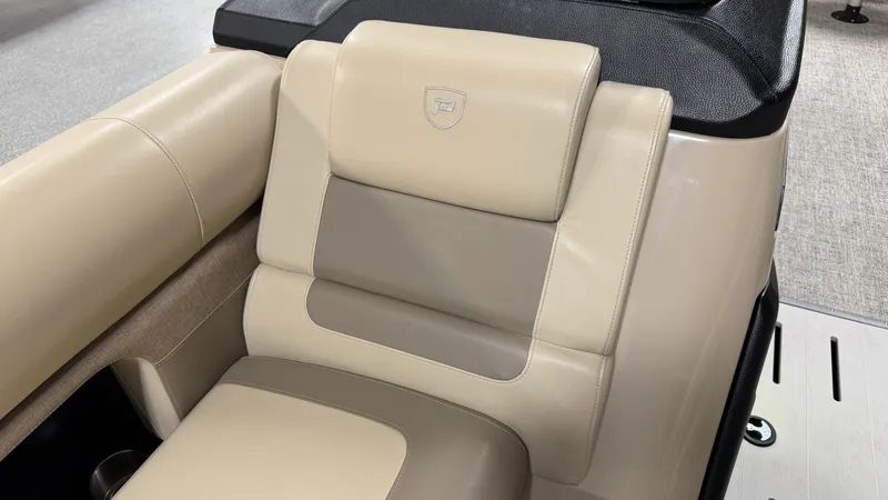 Slide: The Image of Premier 230 SUNSATION TRITOON 2024 - 18