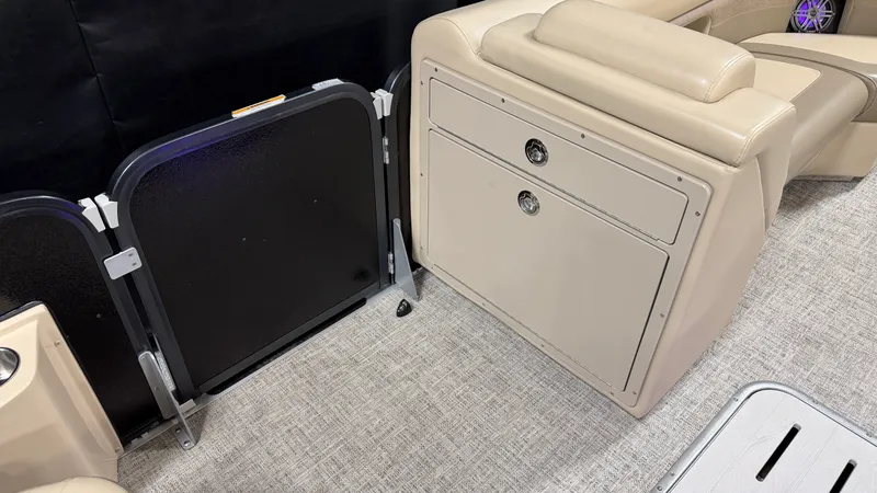 Slide: The Image of Premier 230 SUNSATION TRITOON 2024 - 29
