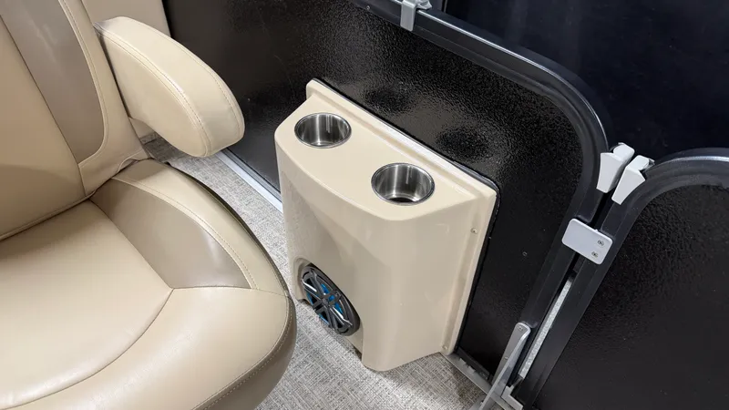 Slide: The Image of Premier 230 SUNSATION TRITOON 2024 - 36