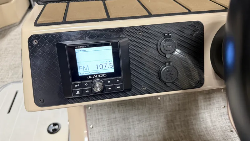 Slide: The Image of Premier 230 SUNSATION TRITOON 2024 - 55