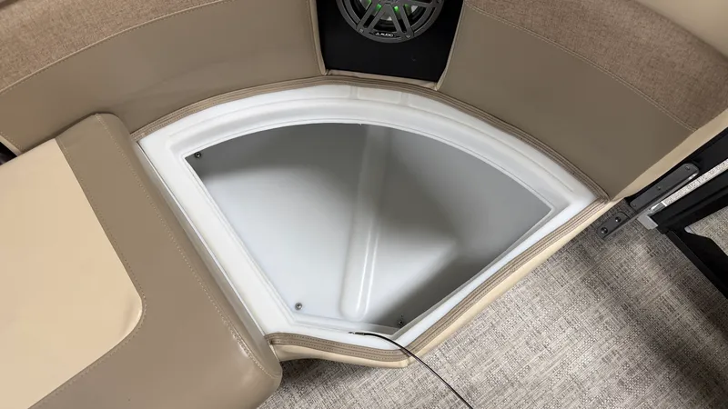 Slide: The Image of Premier 230 SUNSATION TRITOON 2024 - 14