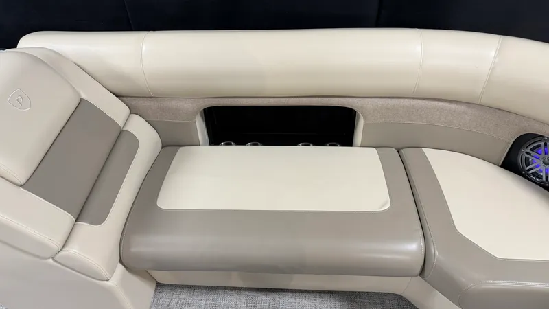 Slide: The Image of Premier 230 SUNSATION TRITOON 2024 - 15