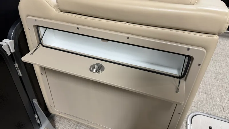 Slide: The Image of Premier 230 SUNSATION TRITOON 2024 - 28