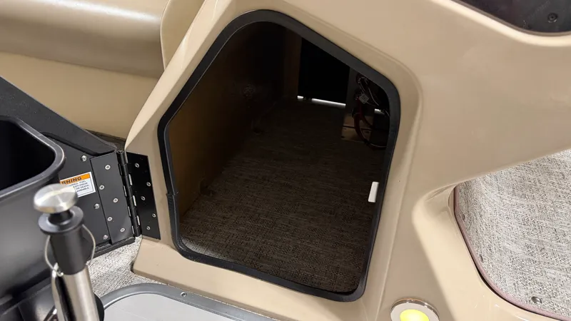 Slide: The Image of Premier 230 SUNSATION TRITOON 2024 - 34