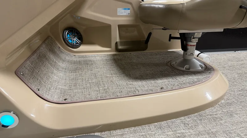 Slide: The Image of Premier 230 SUNSATION TRITOON 2024 - 36