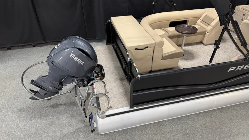 Slide: The Image of Premier 230 SUNSATION TRITOON 2024 - 4