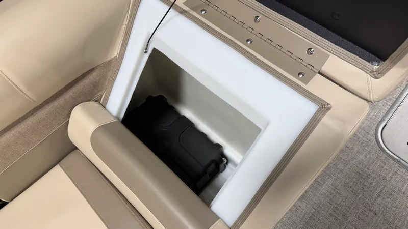 Slide: The Image of Premier 230 SUNSATION TRITOON 2024 - 57
