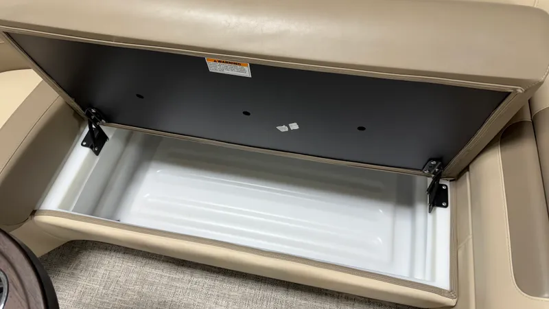 Slide: The Image of Premier 230 SUNSATION TRITOON 2024 - 61