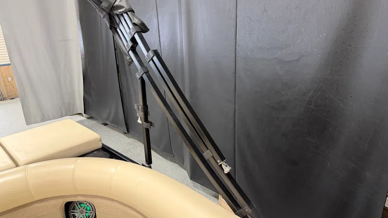 Slide: The Image of Premier 230 SUNSATION TRITOON 2024 - 70