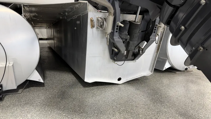 Slide: The Image of Premier 230 SUNSATION TRITOON 2024 - 83