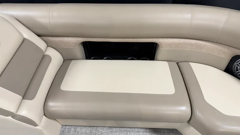 Slide: The Image of Premier 230 SUNSATION TRITOON 2025 - 15