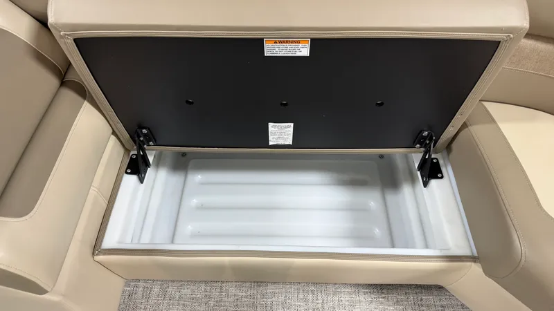 Slide: The Image of Premier 230 SUNSATION TRITOON 2025 - 17