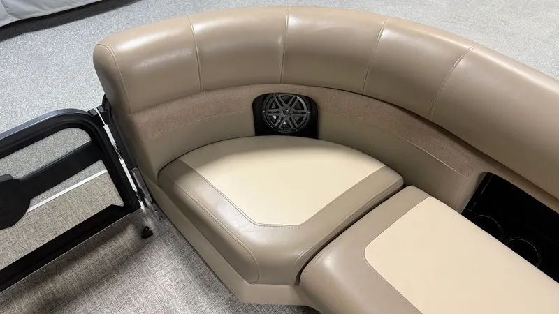 Slide: The Image of Premier 230 SUNSATION TRITOON 2025 - 21