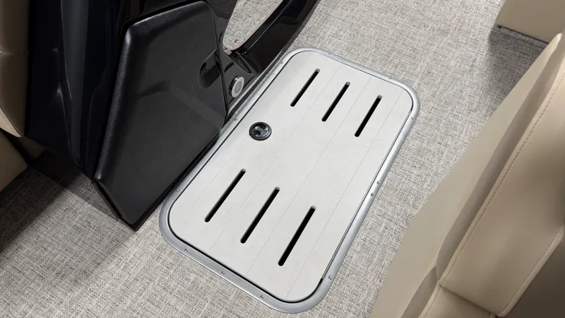 Slide: The Image of Premier 230 SUNSATION TRITOON 2025 - 28