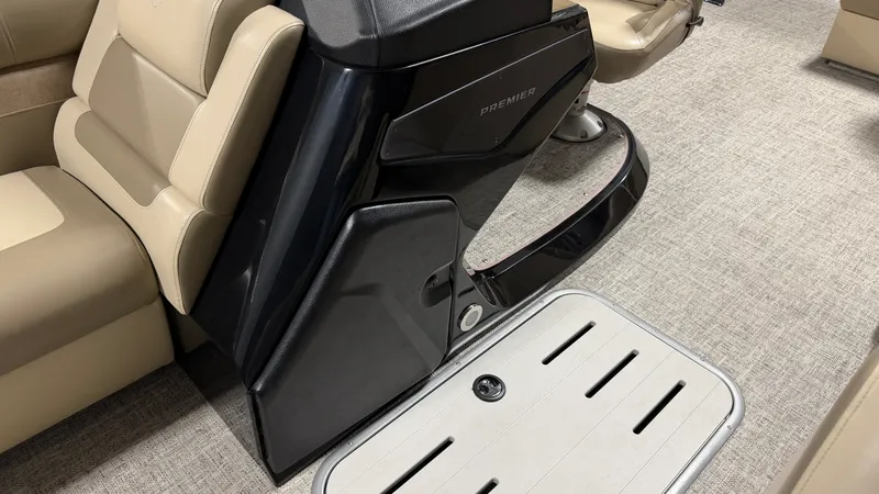 Slide: The Image of Premier 230 SUNSATION TRITOON 2025 - 30