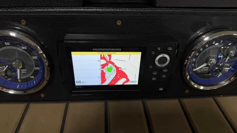 Slide: The Image of Premier 230 SUNSATION TRITOON 2025 - 47
