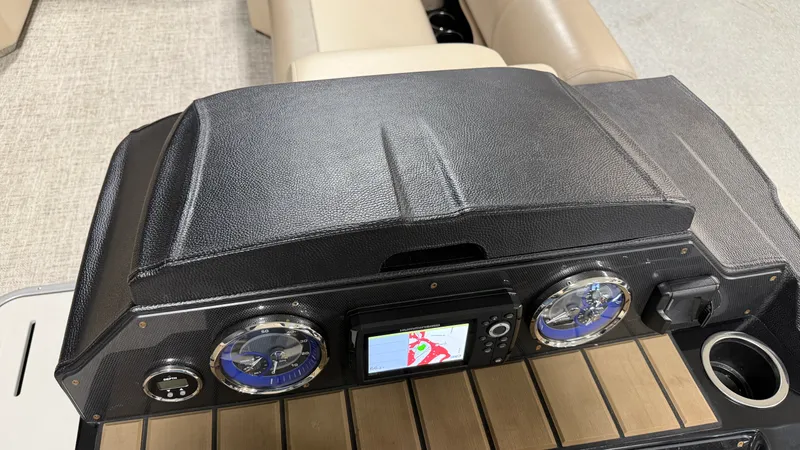 Slide: The Image of Premier 230 SUNSATION TRITOON 2025 - 51