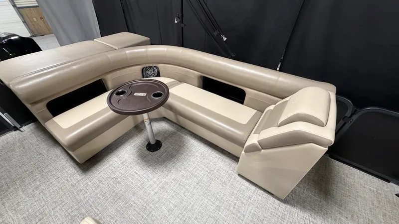 Slide: The Image of Premier 230 SUNSATION TRITOON 2025 - 54