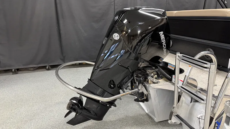 Slide: The Image of Premier 230 SUNSATION TRITOON 2025 - 84