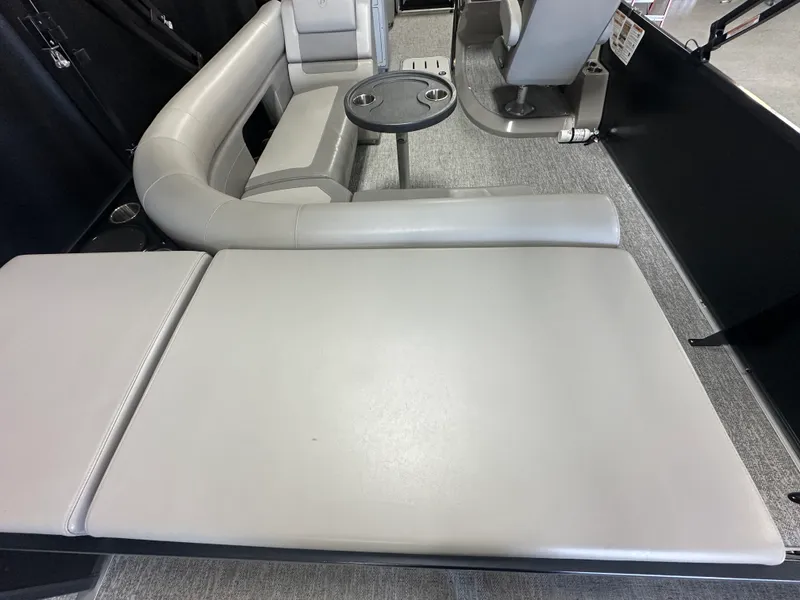 Slide: The Image of Premier 230 SUNSATION TRITOON 2024 - 16