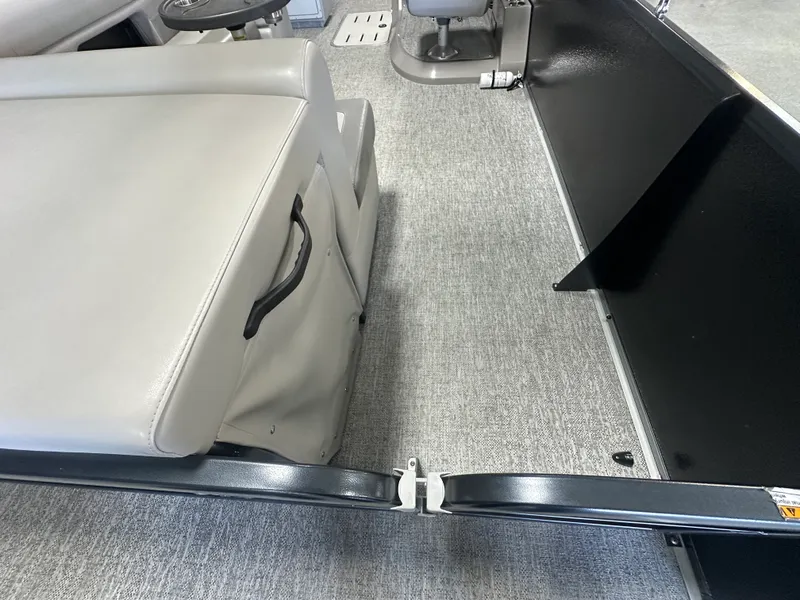 Slide: The Image of Premier 230 SUNSATION TRITOON 2024 - 17