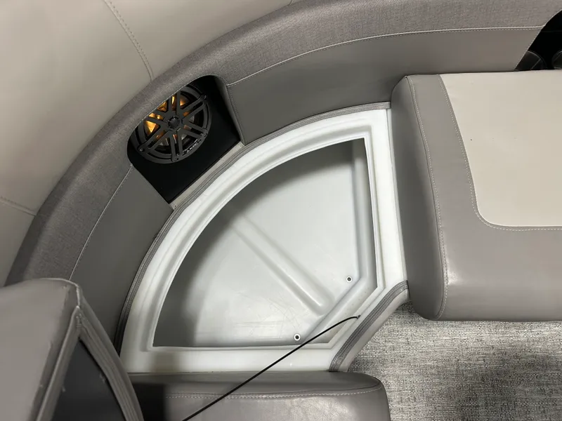 Slide: The Image of Premier 230 SUNSATION TRITOON 2024 - 27