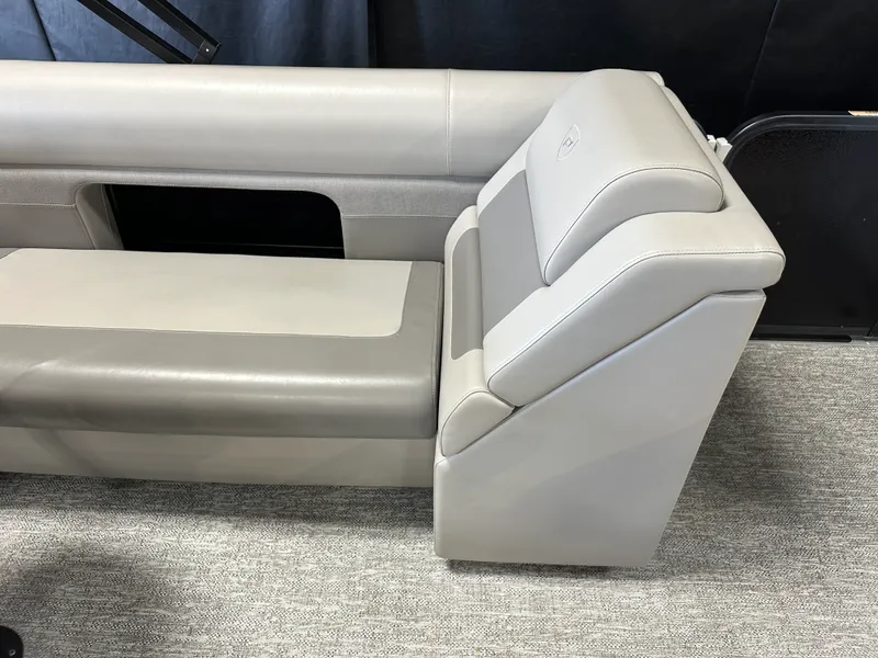 Slide: The Image of Premier 230 SUNSATION TRITOON 2024 - 32