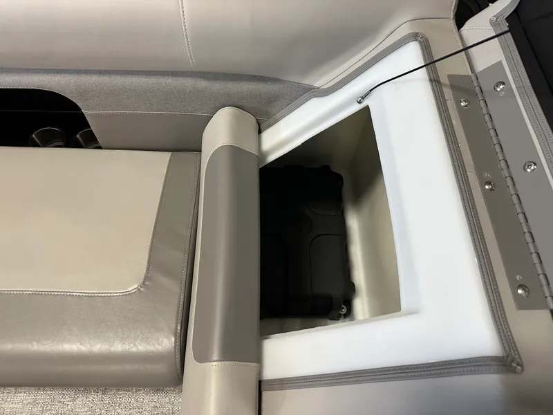 Slide: The Image of Premier 230 SUNSATION TRITOON 2024 - 34
