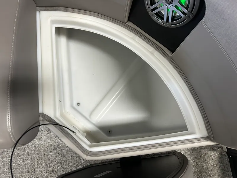 Slide: The Image of Premier 230 SUNSATION TRITOON 2024 - 59