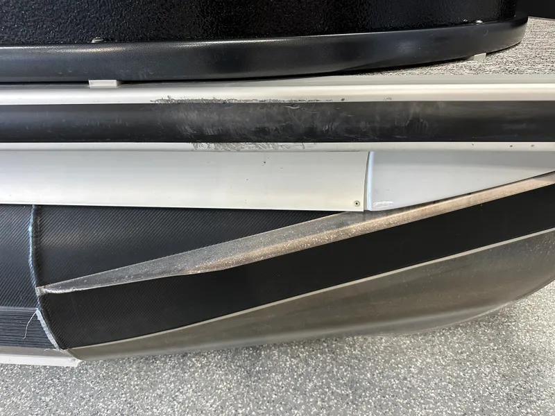 Slide: The Image of Premier 230 SUNSATION TRITOON 2024 - 6