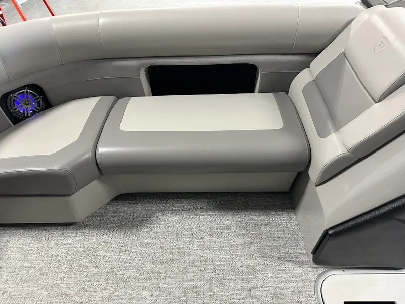 Slide: The Image of Premier 230 SUNSATION TRITOON 2024 - 61