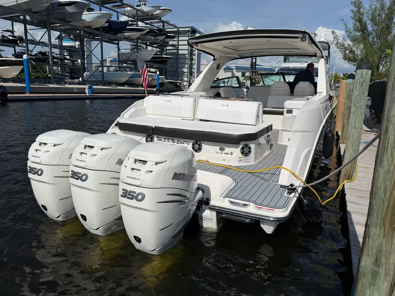 Slide: The Image of Sea Ray 400 SLX OB 2020 - 2