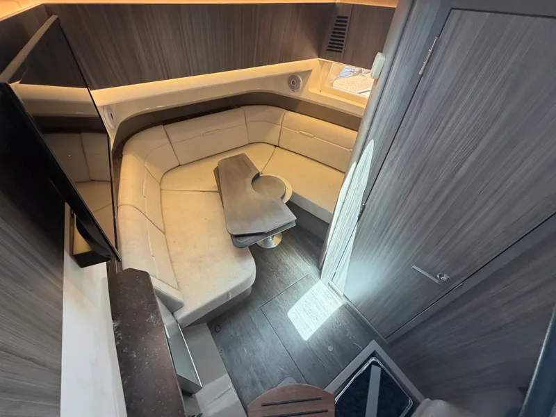 Slide: The Image of Sea Ray 400 SLX OB 2020 - 63