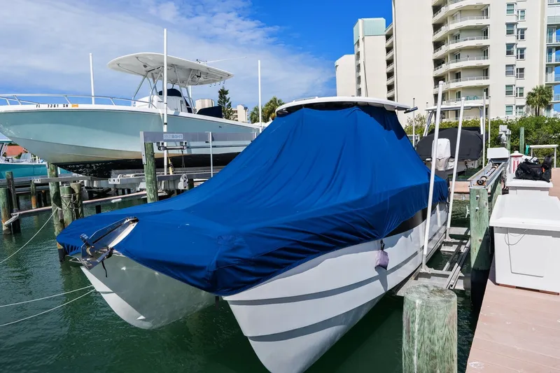 Slide: The Image of Aquila 28 MOLOKAI 2022 - 24
