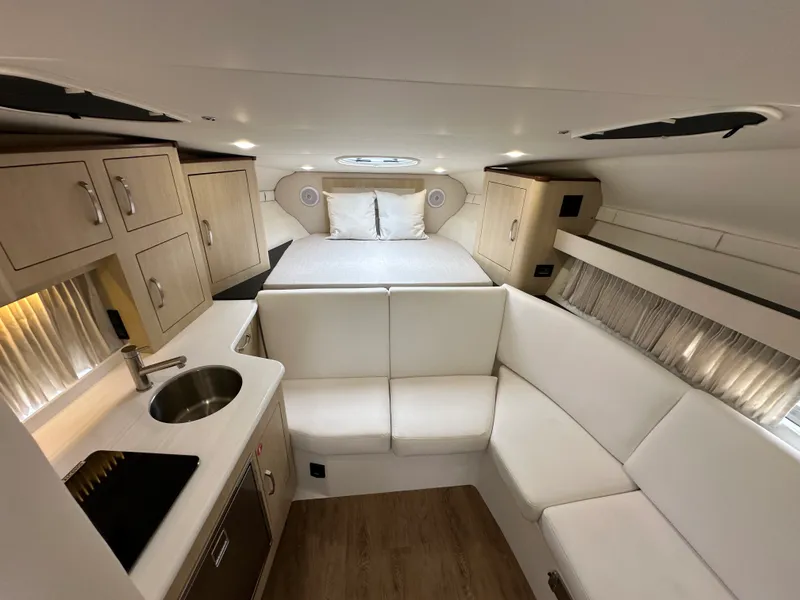 Slide: The Image of Regal 33 XO 2023 - 20