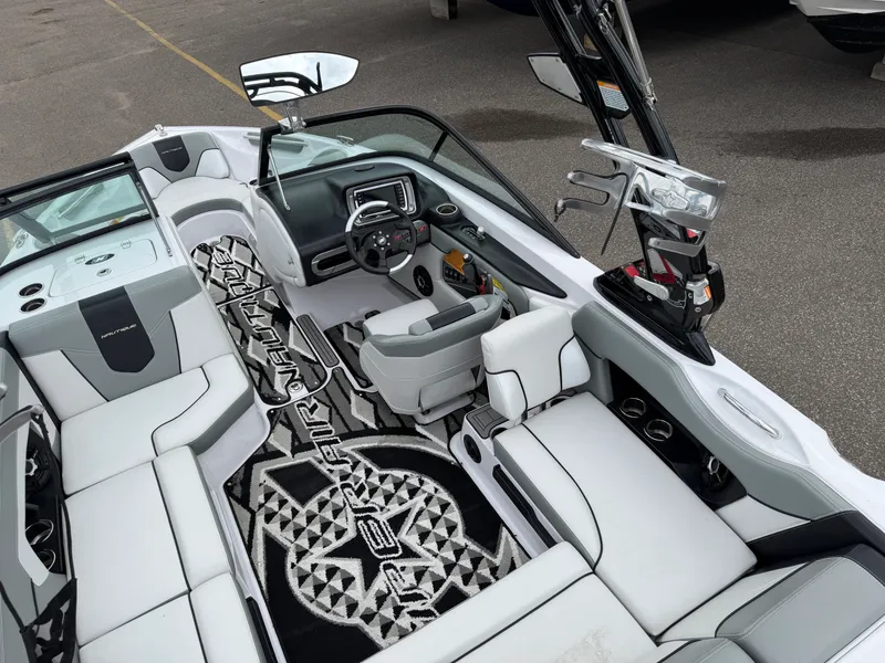 Slide: The Image of Nautique 210 SUPER AIR TE 2012 - 10