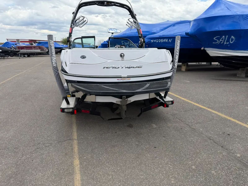 Slide: The Image of Nautique 210 SUPER AIR TE 2012 - 2