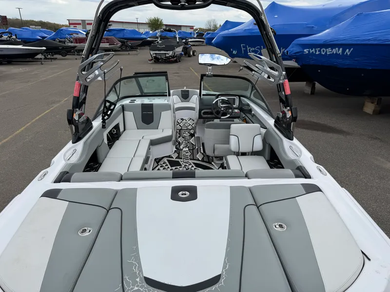 Slide: The Image of Nautique 210 SUPER AIR TE 2012 - 8